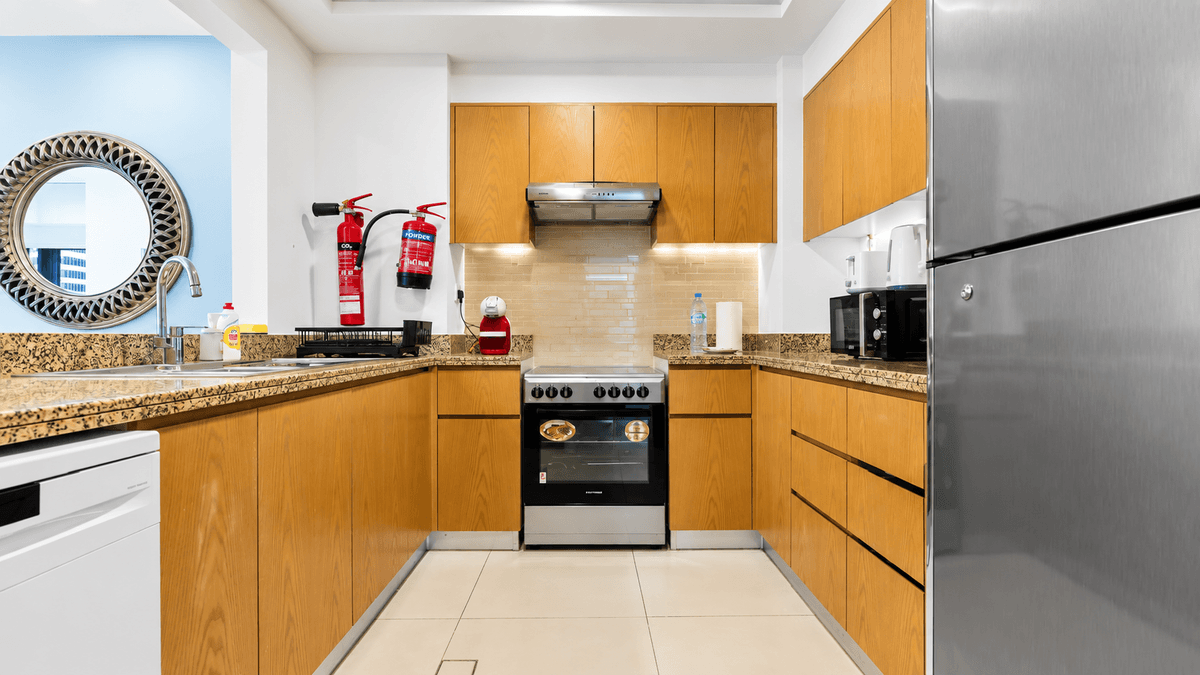 Dubai luxury property listing - Photo 4