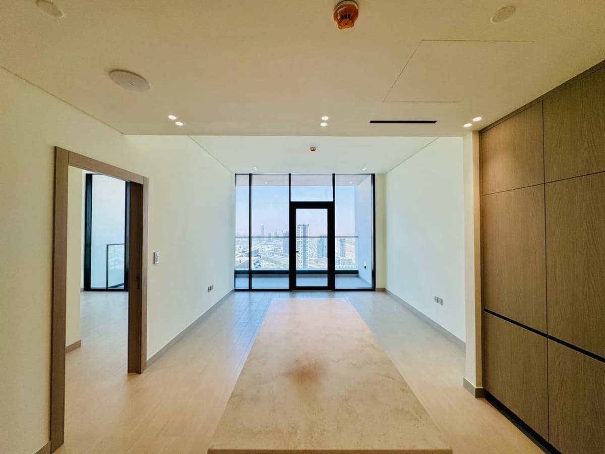 Dubai luxury property listing - Photo 1