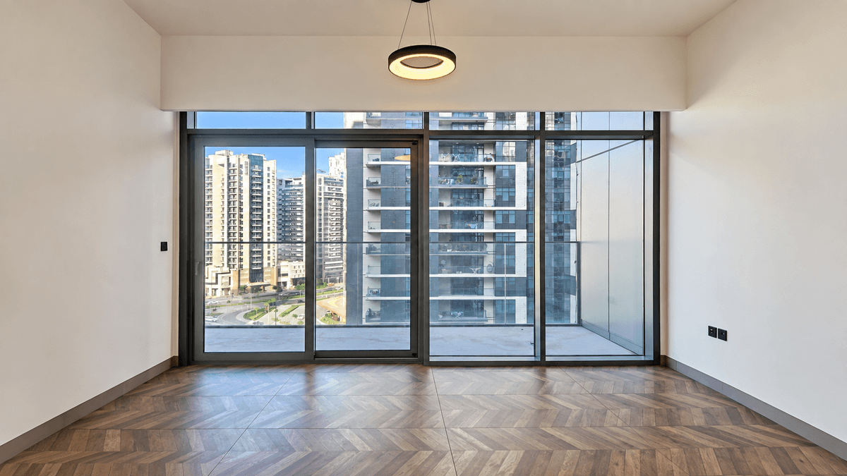 Dubai luxury property listing - Photo 2
