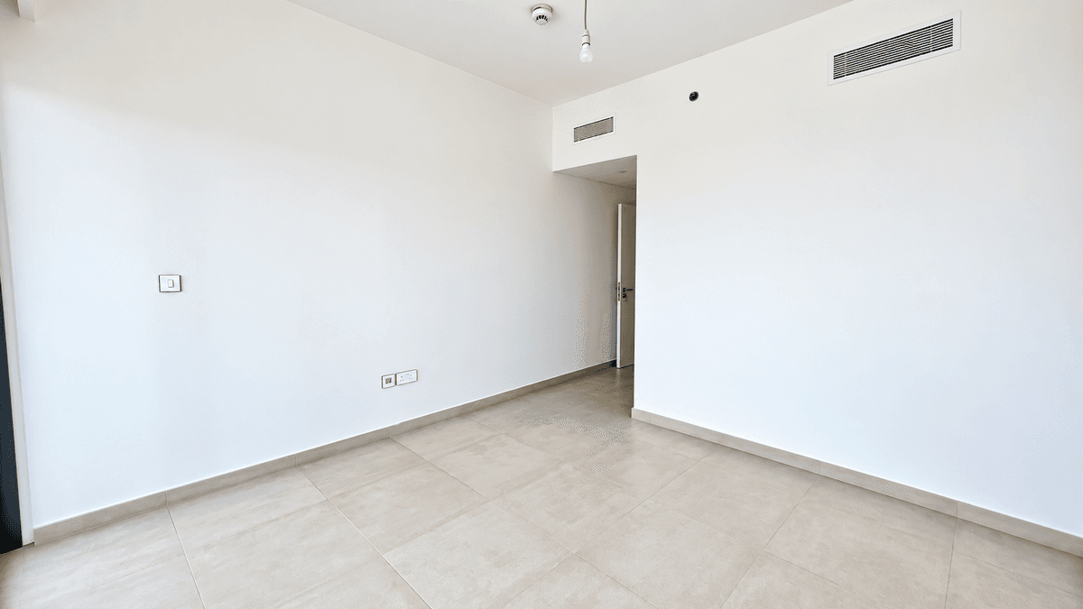Dubai luxury property listing - Photo 3