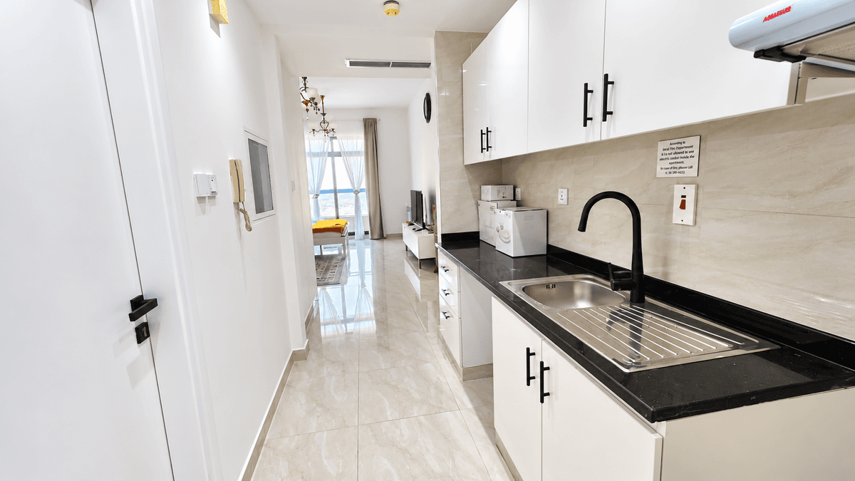 Dubai luxury property listing - Photo 3