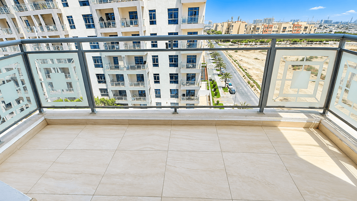Dubai luxury property listing - Photo 4