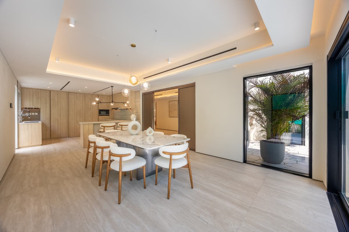 Dubai luxury property listing - Photo 5