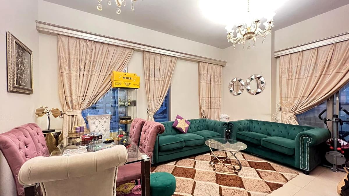 Dubai luxury property listing - Photo 2