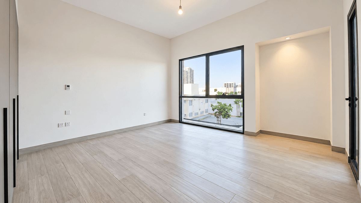 Dubai luxury property listing - Photo 2