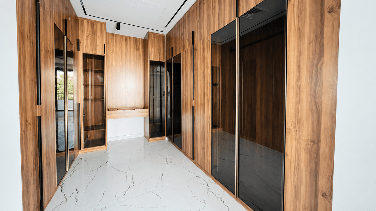 Dubai luxury property listing - Photo 4