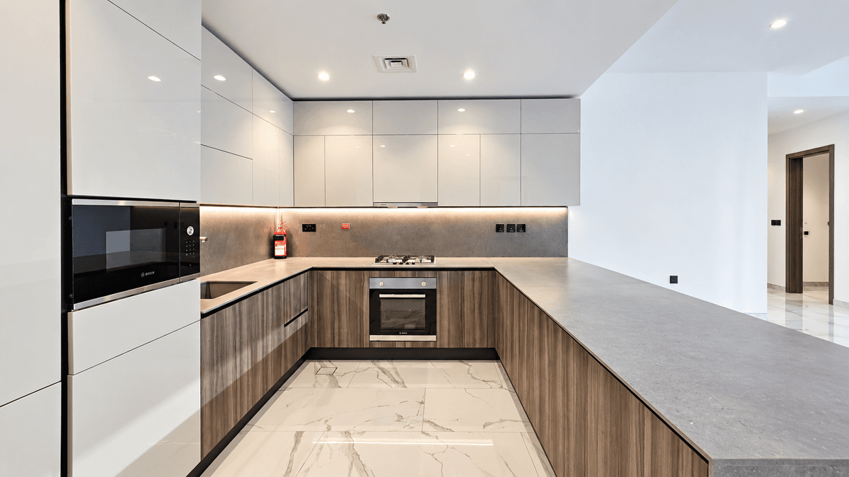 Dubai luxury property listing - Photo 2