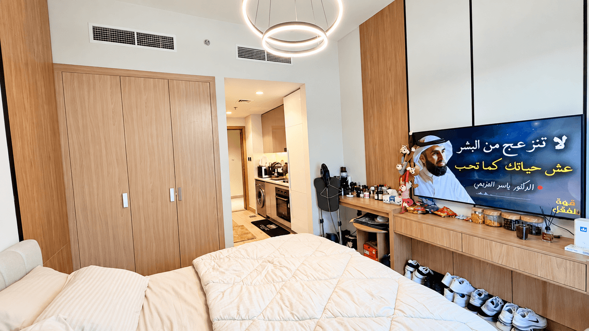 Dubai luxury property listing - Photo 2