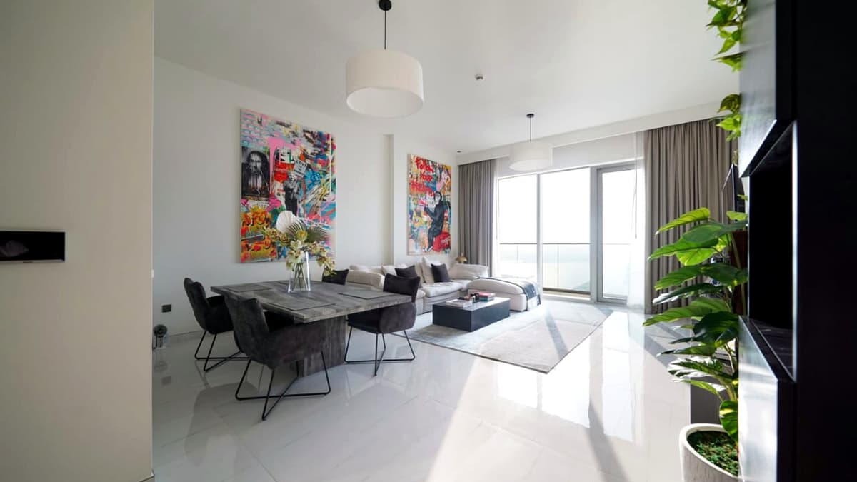 Dubai luxury property listing - Photo 3