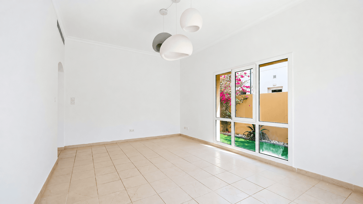 Dubai luxury property listing - Photo 1