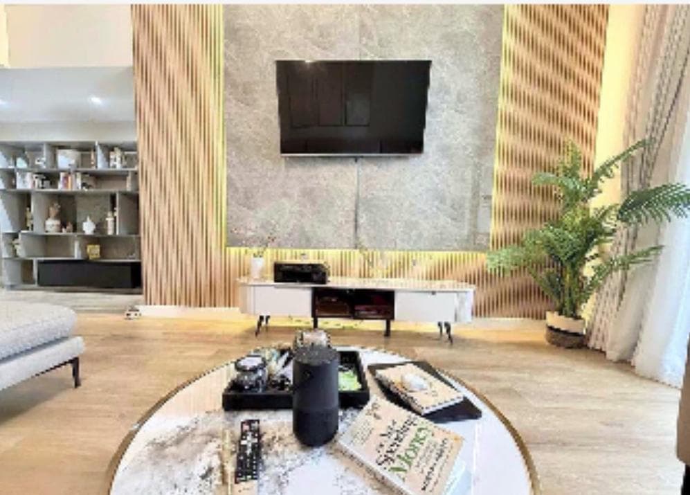 Dubai luxury property listing - Photo 4
