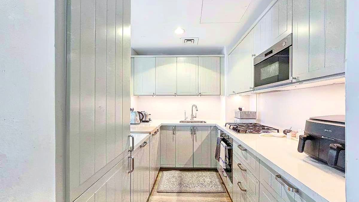Dubai luxury property listing - Photo 3