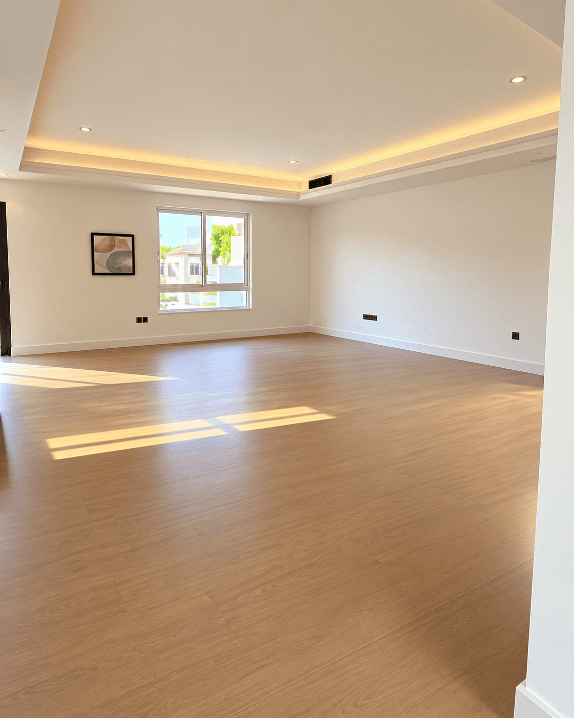 Dubai luxury property listing - Photo 3