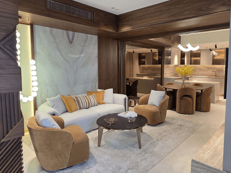 Dubai luxury property listing - Photo 2