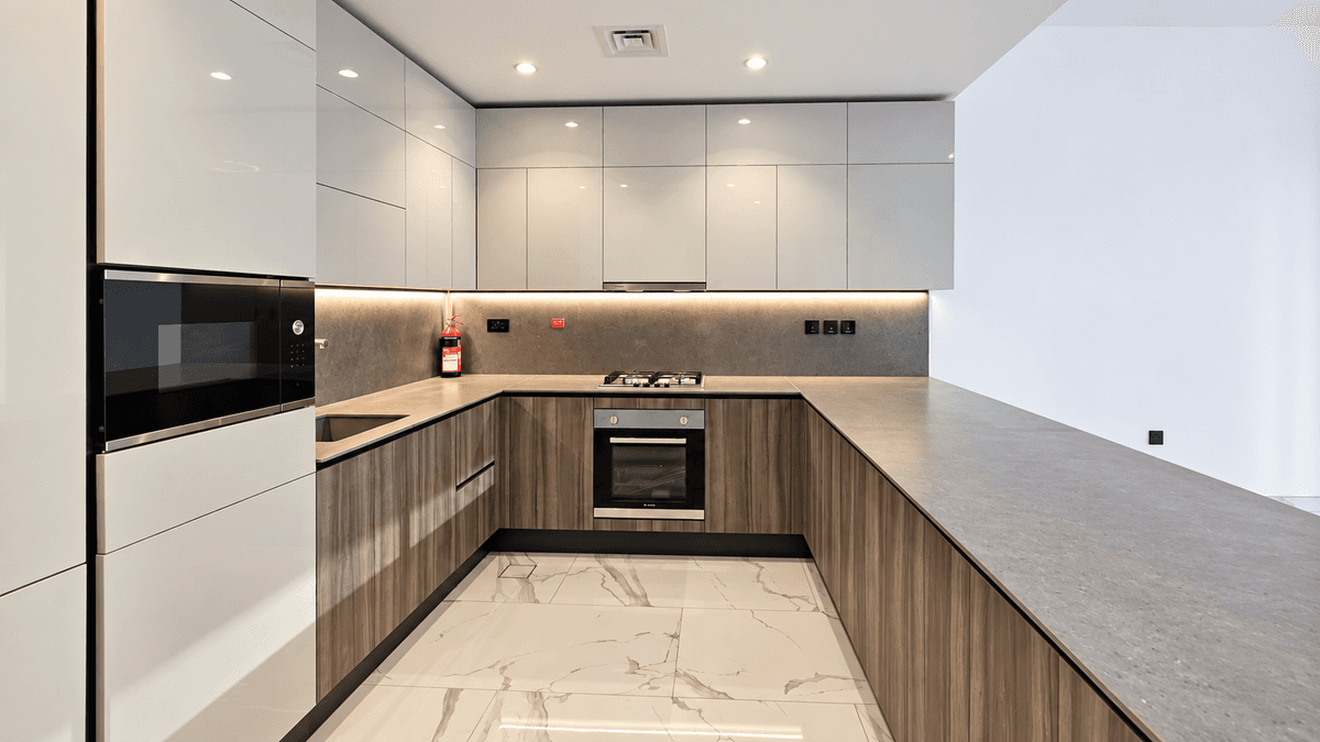 Dubai luxury property listing - Photo 4