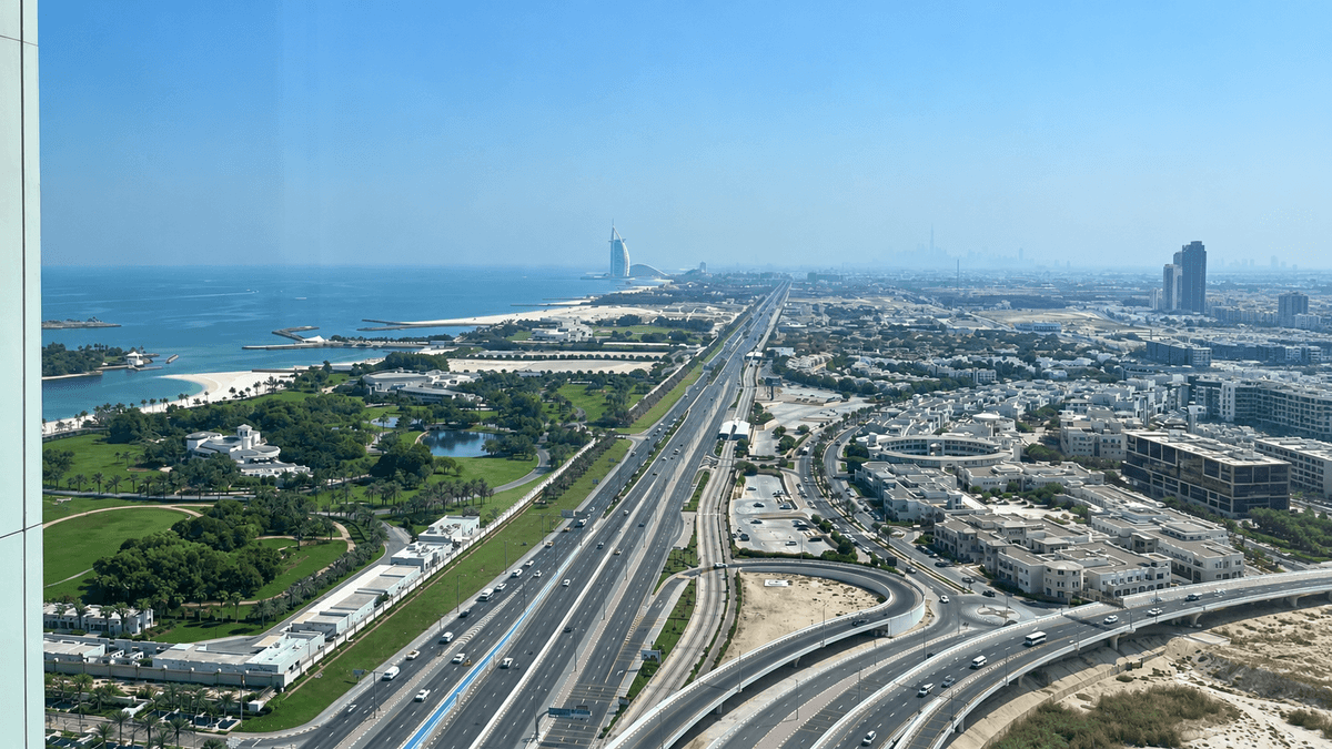 Dubai luxury property listing - Photo 1
