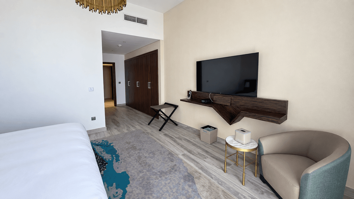 Dubai luxury property listing - Photo 5