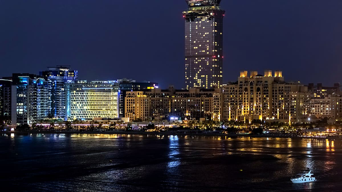 Dubai luxury property listing - Photo 1