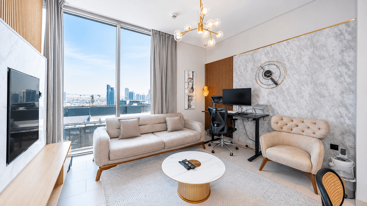 Dubai luxury property listing - Photo 2