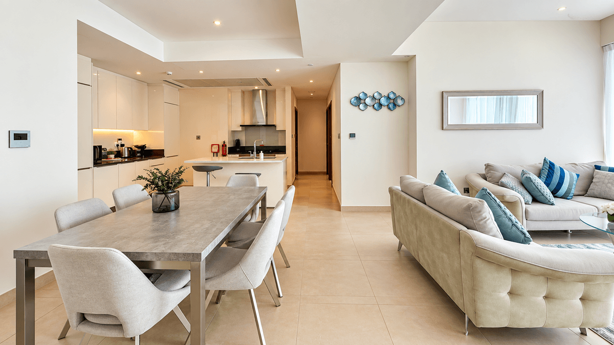 Dubai luxury property listing - Photo 2