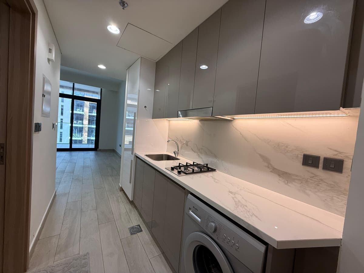 Dubai luxury property listing - Photo 5