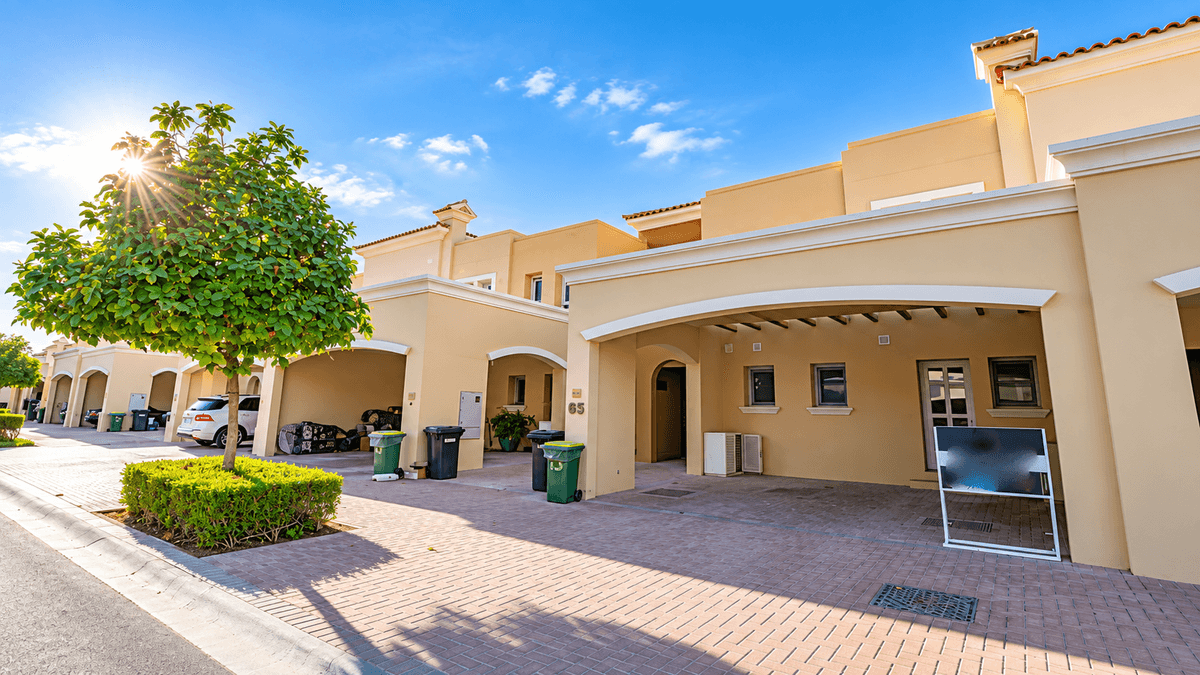 Dubai luxury property listing - Photo 1