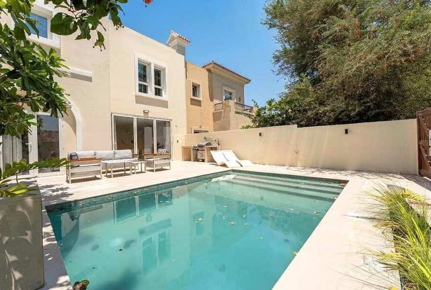 Dubai luxury property listing - Photo 2