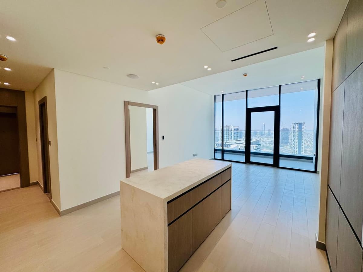 Dubai luxury property listing - Photo 3