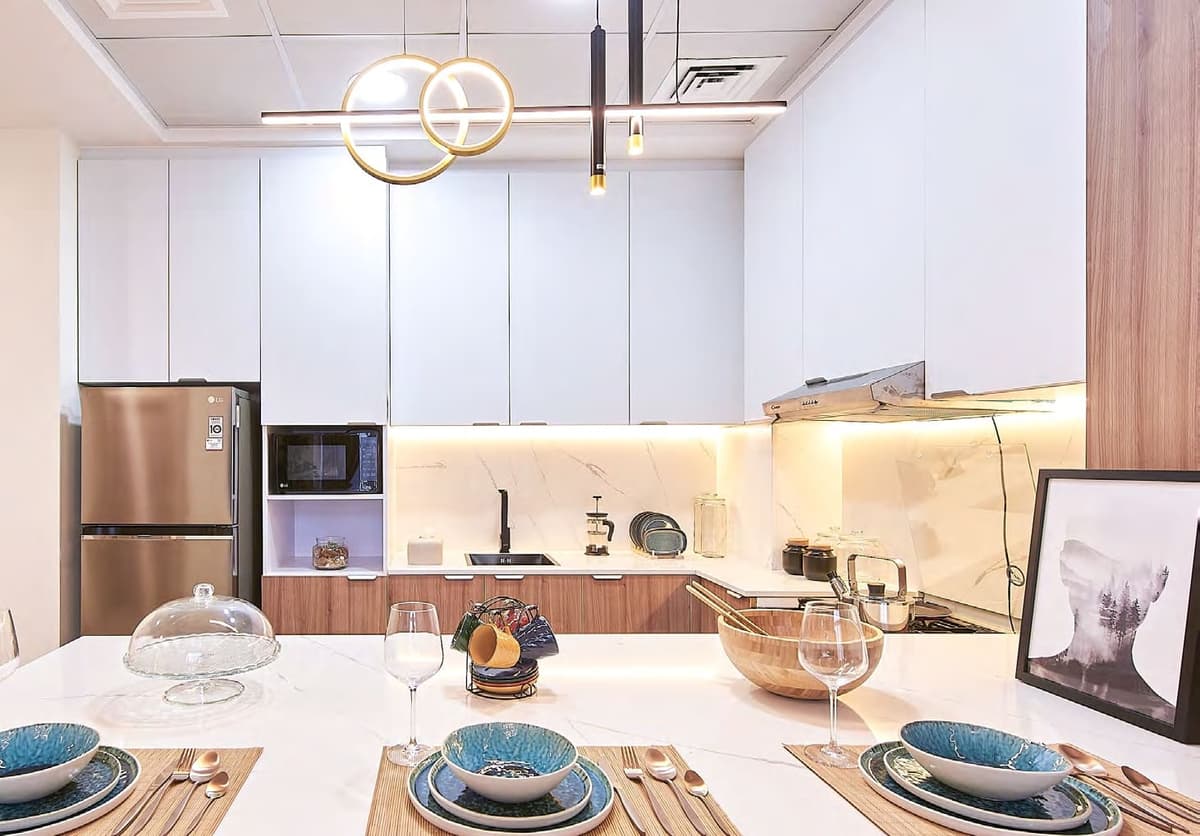 Dubai luxury property listing - Photo 2