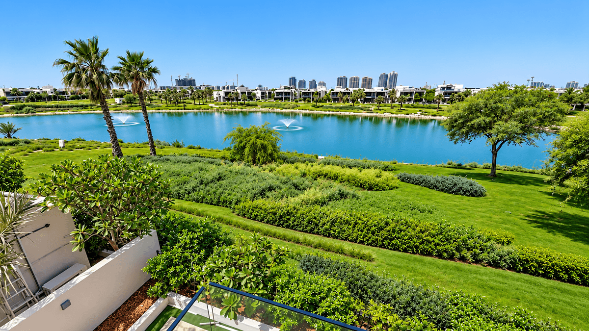 Dubai luxury property listing - Photo 2