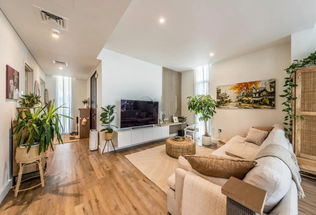 Dubai luxury property listing - Photo 5