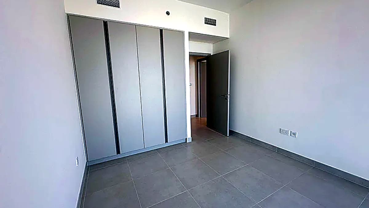 Dubai luxury property listing - Photo 4