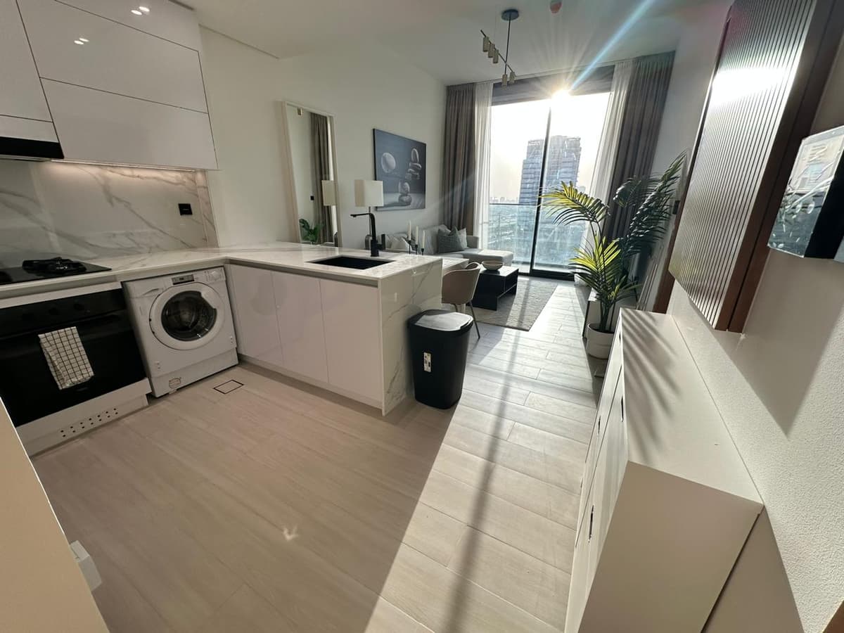 Dubai luxury property listing - Photo 5