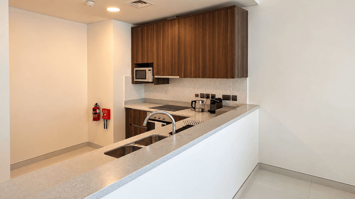 Dubai luxury property listing - Photo 4