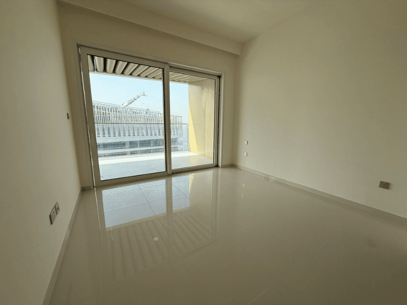 Dubai luxury property listing - Photo 4