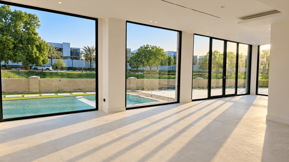 Dubai luxury property listing - Photo 3