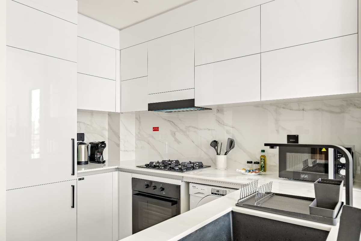 Dubai luxury property listing - Photo 5