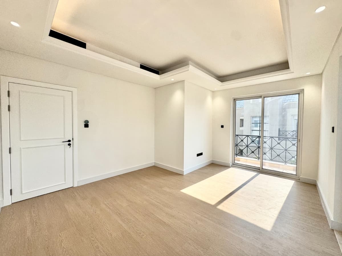 Dubai luxury property listing - Photo 1