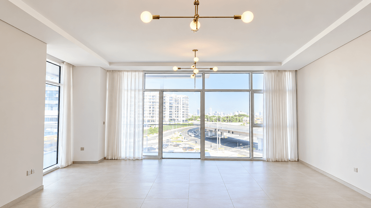 Dubai luxury property listing - Photo 3